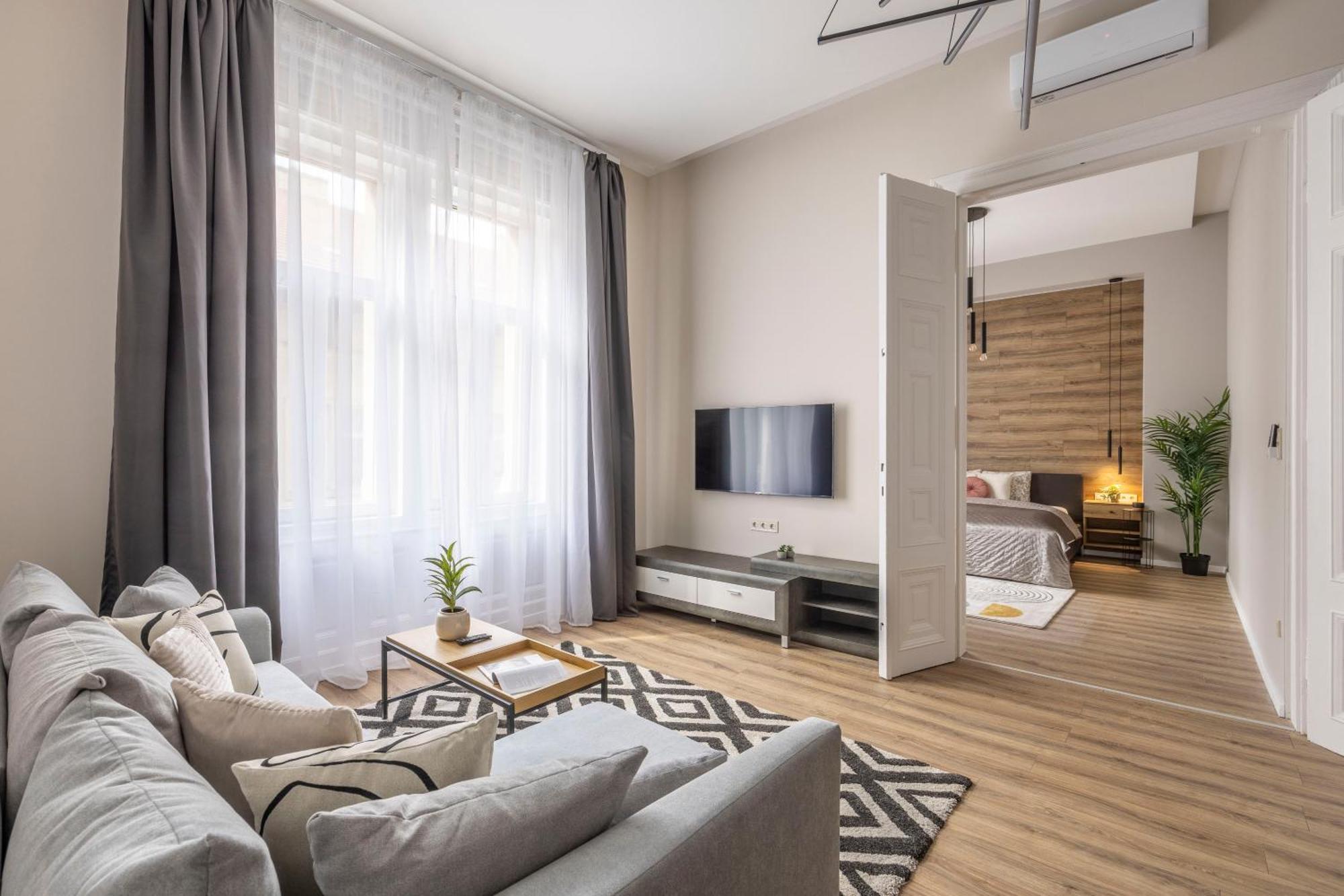 Apartament Exclusive Stylish By Prestige Homes Next To The Oktogon Budapesta