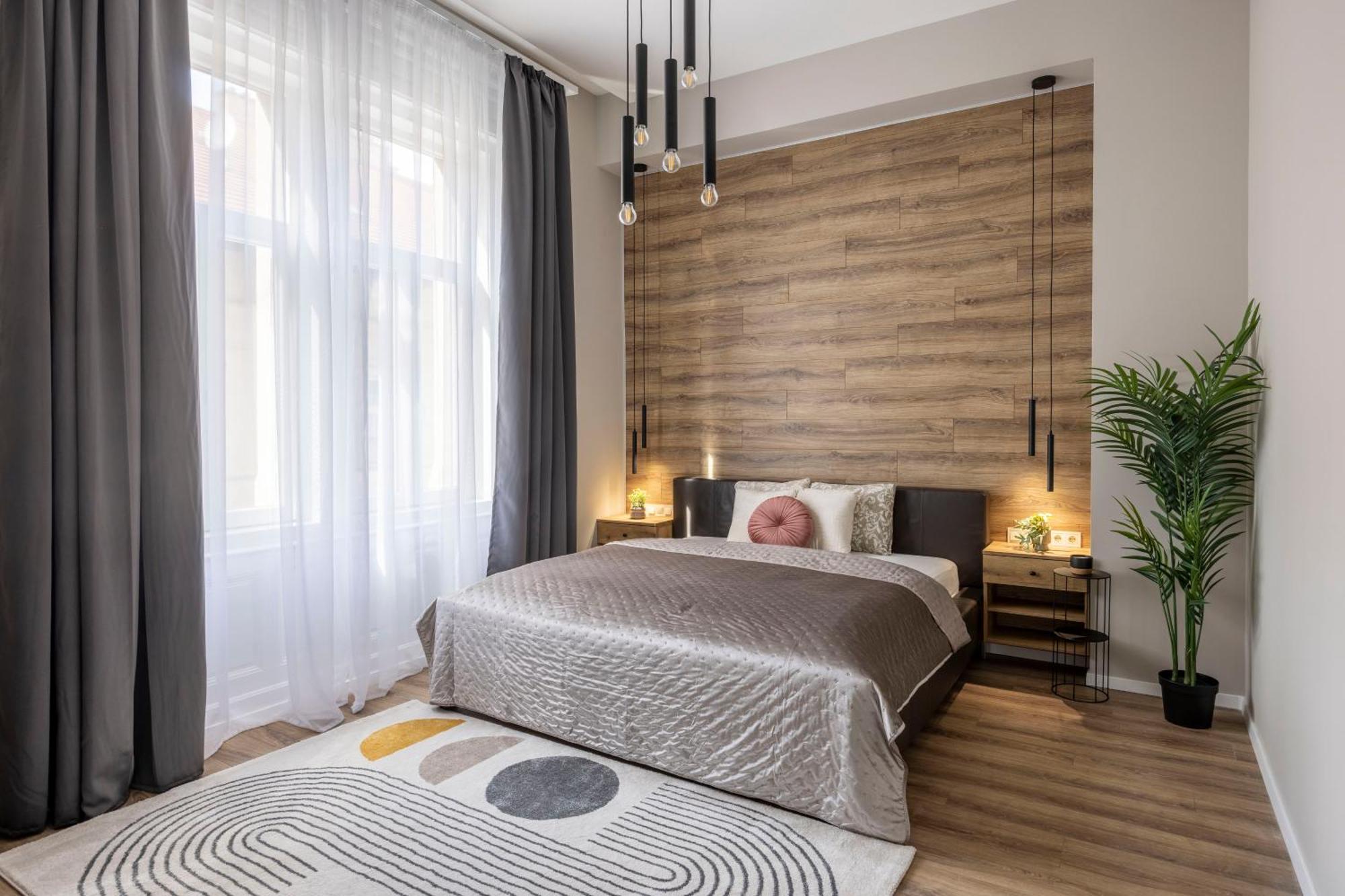 Exclusive Stylish By Prestige Homes Next To The Oktogon Apartament